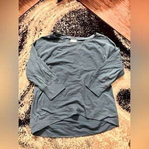 Danskin Now blue lightweight pullover sweater